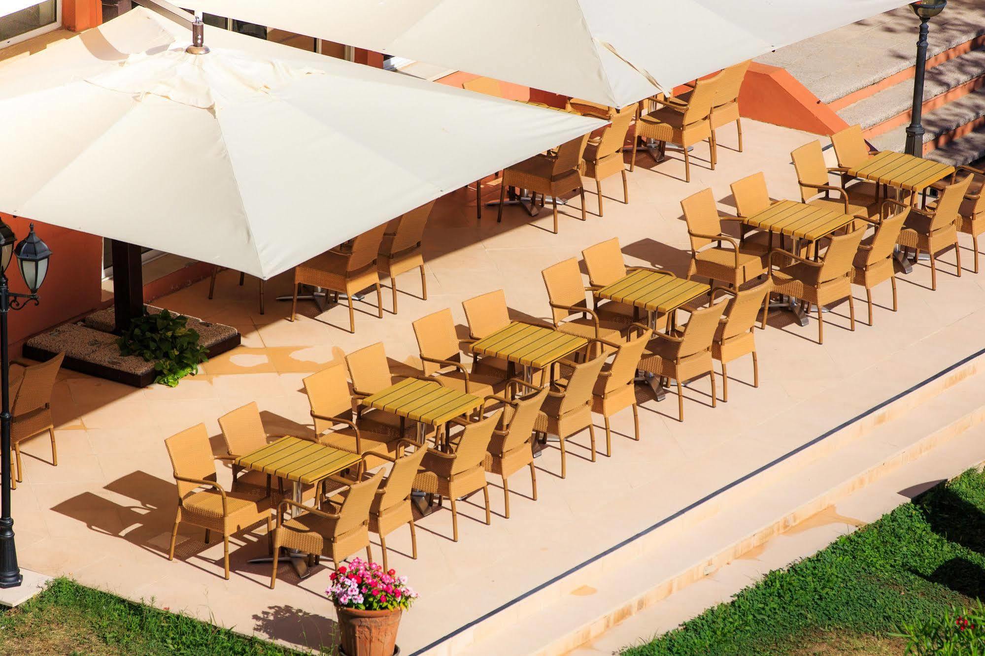 Hotel Club Le Capet Sainte-Maxime Esterno foto